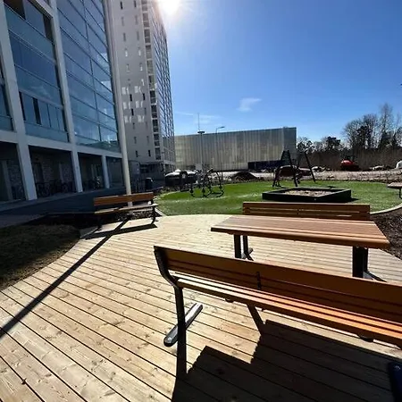Aurora Finnoo - Next To Metro, Easy To Reach Helsinki And Otaniemi, Aalto And Iso Omena Shopping Center Apartmán Espoo
